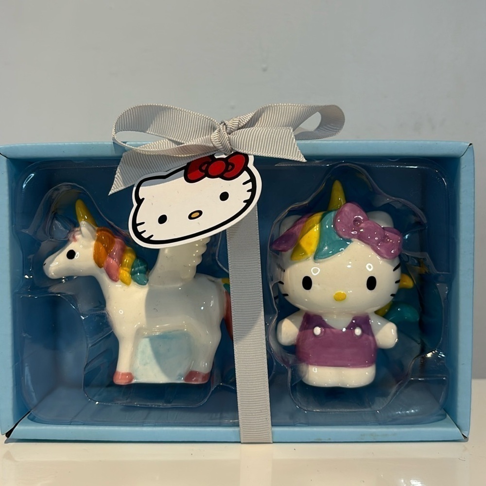 Blue Sky Clayworks X Sanrio HELLO KITTY UNICORN Salt & Pepper Shakers NIB